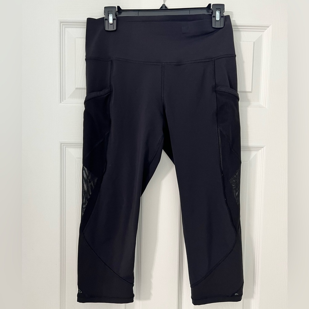 Lululemon Cropped Leggings with Mesh